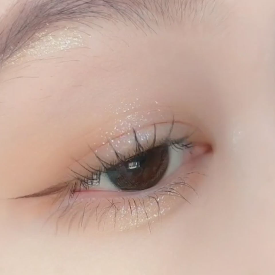 ENVIE Plum Black daily disposable lenses refined depth eye visual video display mp4